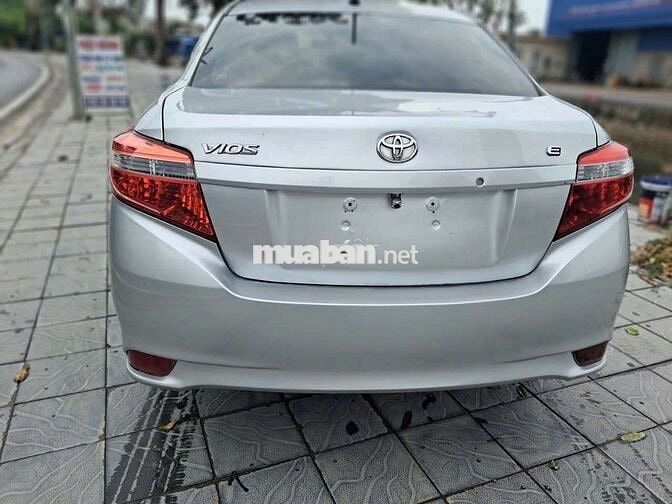 Toyota Vios E 2016 Số sàn Bạc
