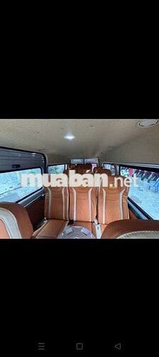Ford Transit 16 chỗ 2018 Bạc