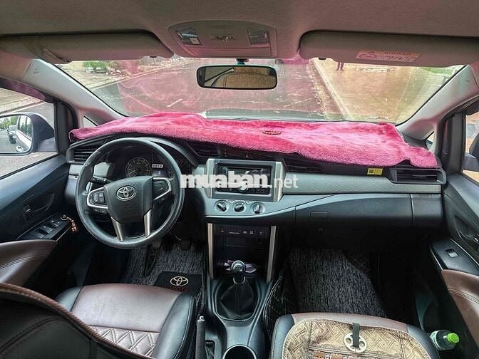 Toyota Innova E 2019 Số sàn Bạc