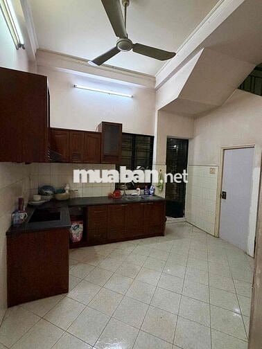 Bán nhà khu Xóm Đất Q11, 44m², sổ hồng riêng, vị trí đẹp
