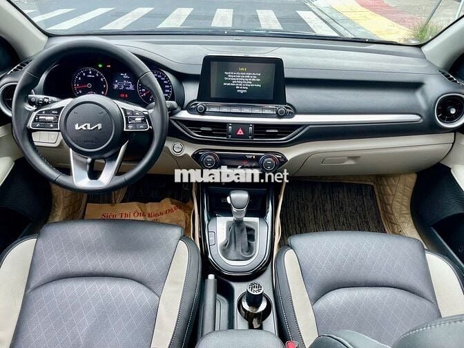 Kia K3 1.6 Luxury 2022 45.000 km Đen