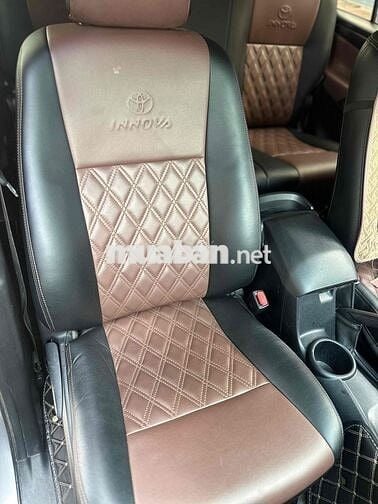 Toyota Innova E 2019 Số sàn Bạc