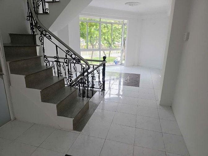 Cho thuê nhà mặt tiền kinh doanh đường Trường Sa, Phường Cầu Kiệu