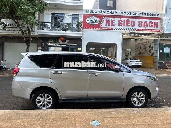 Toyota Innova E 2019 Số sàn Bạc