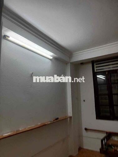 Chính chủ cho thuê nhà 4,5 tầng 16m tại Quốc Tử Giám