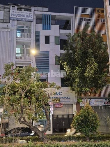 BÁN NHÀ MẶT TIỀN SIÊU VIP PHAN XÍCH LONG,DÒNG TIỀN CAO,5 TẦNG,NGANG 7M