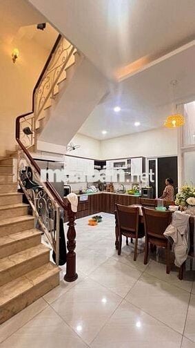 Nhà hẻm Ô Tô, ngay Ngã Tư Gò Mây- Bình Tân