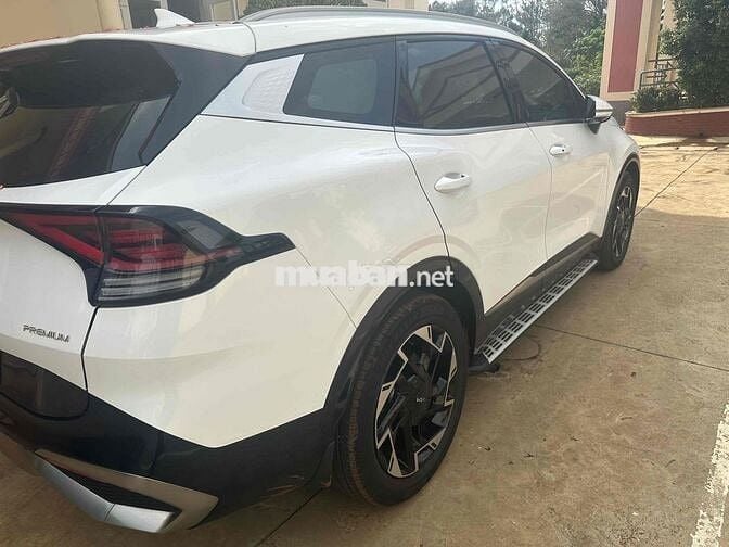Kia Sportage 2024 2.0 Premium Trắng 23000 km
