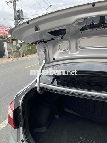 Hyundai i10 2017 Số sàn bản đủ xe gia đình