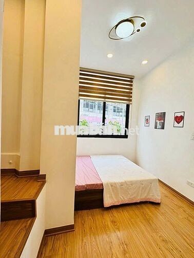 Căn hộ - 3 ngủ 2 WC - Vị trí trung tâm - ngõ đẹp ôtô - đến ở ngay