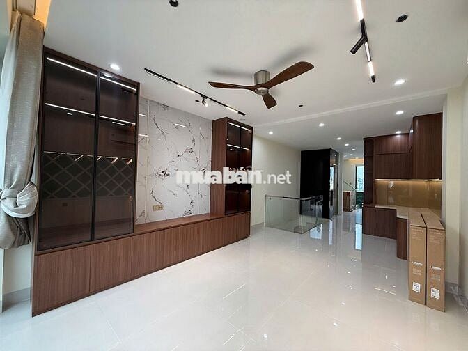 Nhà phố 431m² sàn- mặt tiền An Dương Vương Có thang máy Khai thác CHDV