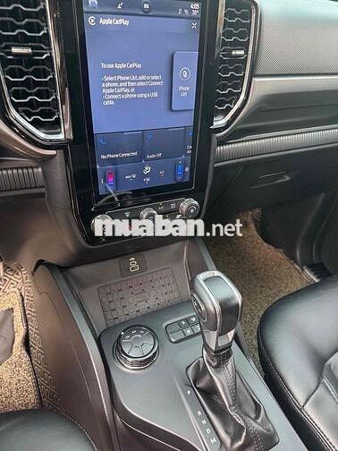 Ford Ranger XLT 2022 Tự động Đen 9 vạn
