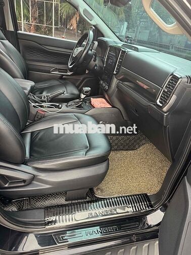 Ford Ranger XLT 2022 Tự động Đen 9 vạn