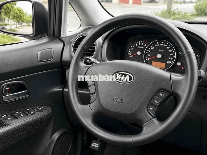 Kia Carens nhập khẩu  bản full 7 chỗ nguyên bản