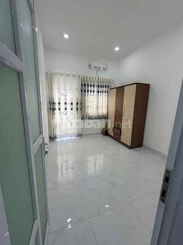 Cho thuê nhà nguyên căn tại hẻm 100 Tân Khai, phường Minh Phụng (P7, Q