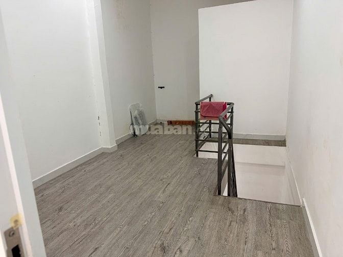 Cho thuê nhà nguyên căn tại hẻm 100 Tân Khai, phường Minh Phụng (P7, Q