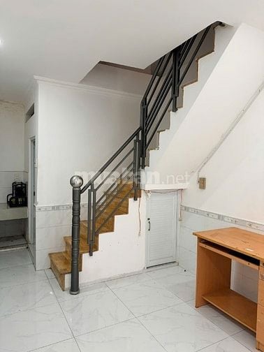 Cho thuê nhà nguyên căn tại hẻm 100 Tân Khai, phường Minh Phụng (P7, Q