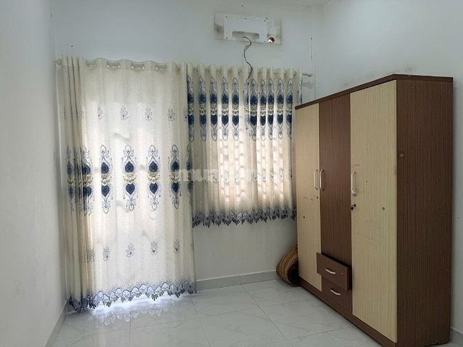 Cho thuê nhà nguyên căn tại hẻm 100 Tân Khai, phường Minh Phụng (P7, Q