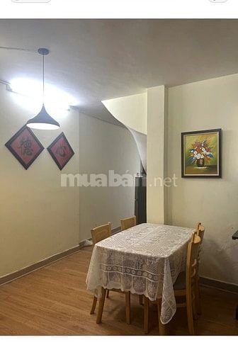 Cho thuê nhà nguyên căn đường Đê La Thành nhỏ, DTSD 130m2, 5 tầng