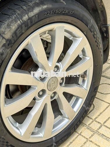 Kia Carens nhập khẩu  bản full 7 chỗ nguyên bản