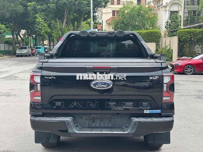 Ford Ranger XLT 2022 Tự động Đen 9 vạn
