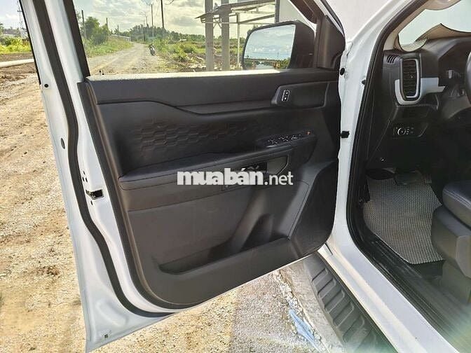 Ford Ranger XLS AT STD 1 cầu Trắng 90000 km