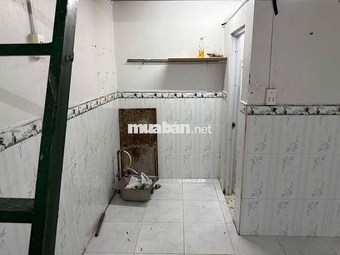 Phòng trọ 25M2 cho thuê gần Công Viên PM Quang Trung
