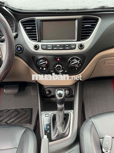 Hyundai Accent 1.4AT 2020 Trắng Tự động 80.000km