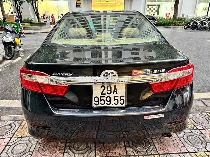 Toyota Camry 2013 2.0E đi 11vankm cực mới