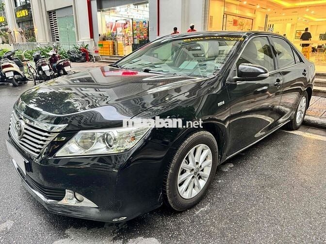 Toyota Camry 2013 2.0E đi 11vankm cực mới