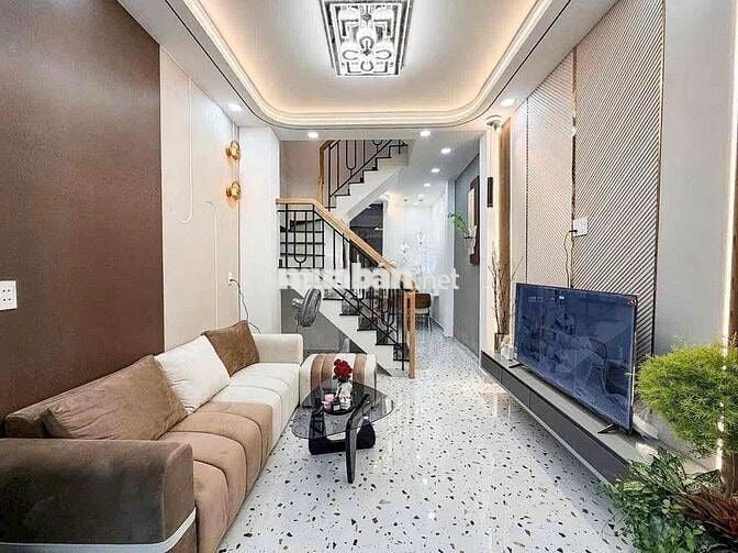 Nhà Đẹp Full Nội Thất_ 5 Phòng_ Sân Thượng_ 4 Tầng_ Hoàng Hoa Thám
