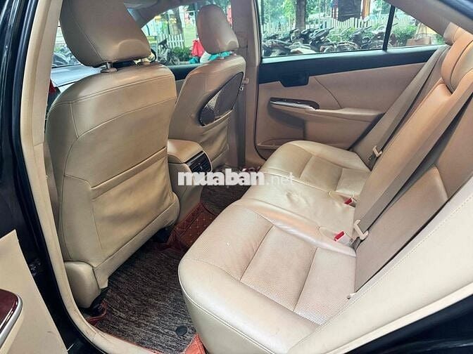 Toyota Camry 2013 2.0E đi 11vankm cực mới