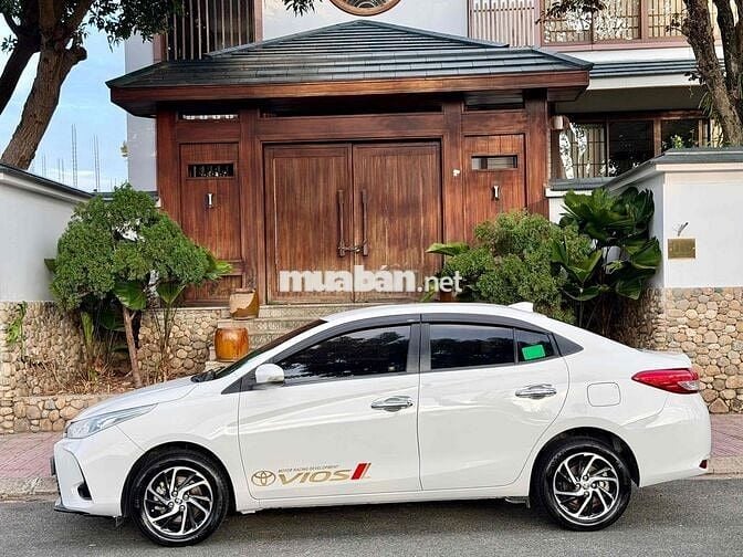 Toyota Vios 1.5E 2022 Số sàn Trắng