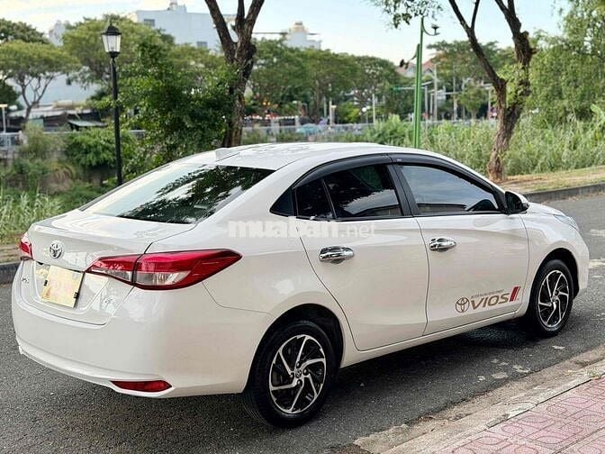 Toyota Vios 1.5E 2022 Số sàn Trắng