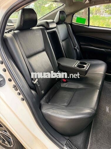 Toyota Vios 1.5E 2022 Số sàn Trắng