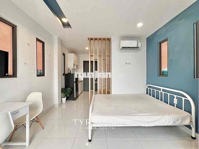 🎀Căn Hộ Trong Khu Phan Xích Long Full Nội Thất Ban Công - Thang Máy