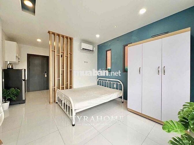 🎀Căn Hộ Trong Khu Phan Xích Long Full Nội Thất Ban Công - Thang Máy