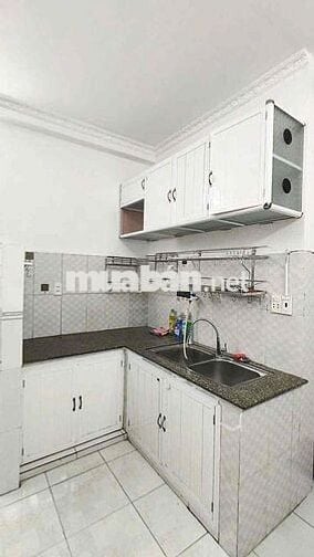 nhà 4 x 5, đúc 1 lầu , 1pn , 1wc