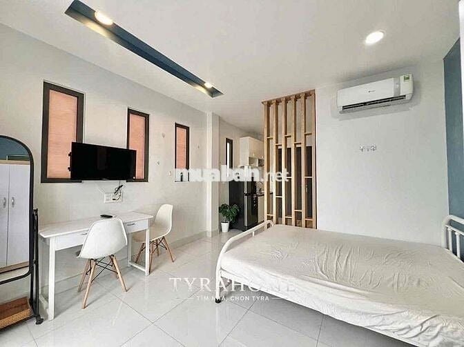 🎀Căn Hộ Trong Khu Phan Xích Long Full Nội Thất Ban Công - Thang Máy