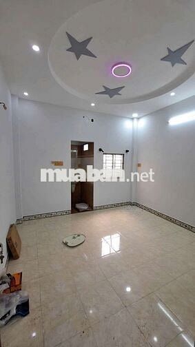 nhà thuê đẹp mới sữa lại mới 3 phòng ngủ 