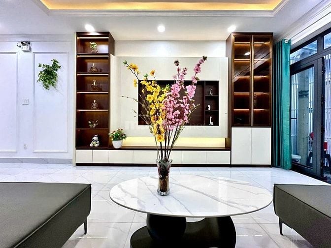 Nhà 4 Tầng full nội thất mới đẹp vào ở ngay đường Nguyễn Văn Quỳ, Q7