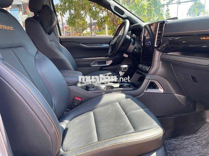 Ford Ranger Wiltrak 2 cầu 2025 đi lướt