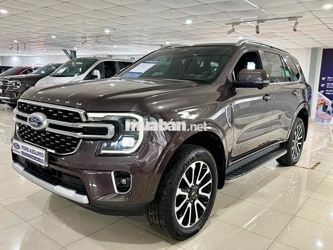 Everest Platinum 2 cầu cao cấp xe xuất hoá đơn