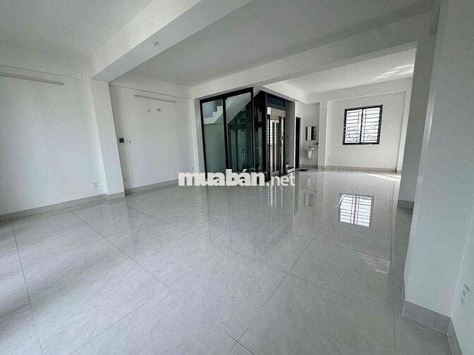 CHO THUÊ VĂN PHÒNG MẶT TIỀN ĐƯỜNG 3 THÁNG 2 – GIÁ CHỈ TỪ 15 TRIỆU/THÁN