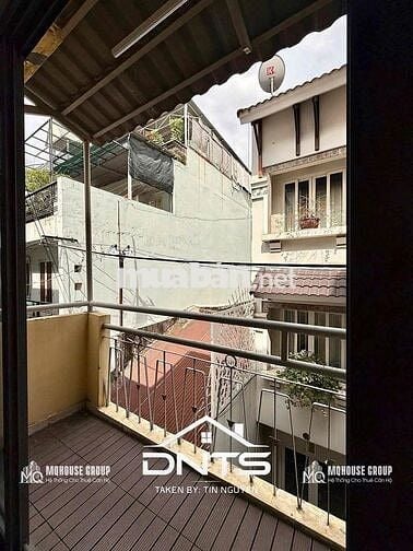 Studio balcony 45m2 đầy đủ nội thất gần Limtower, Công Viên Lê Văn Tám