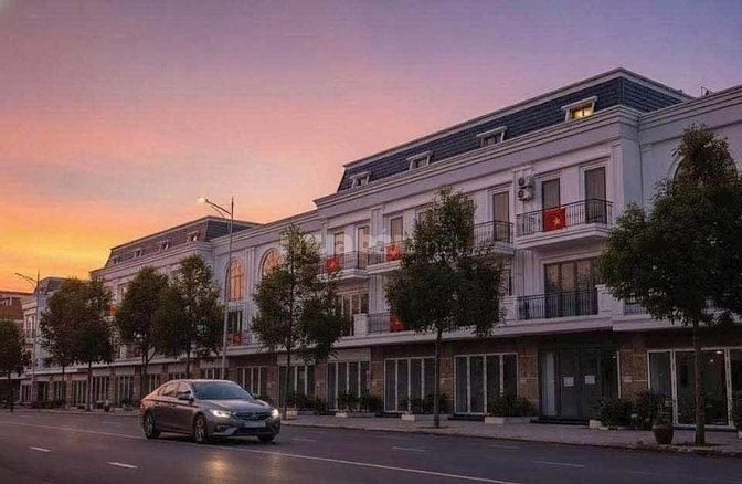 Shophouse mặt tiền đường Hà Huy Tập