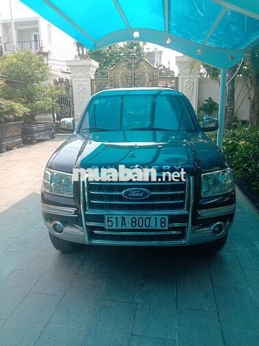 Ford Everest 2018 1 cầu số sàn màu Đen