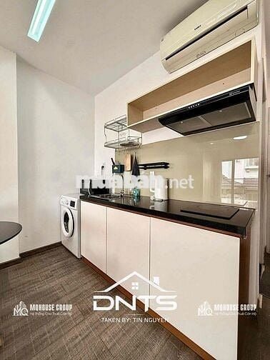 Studio balcony 45m2 đầy đủ nội thất gần Limtower, Công Viên Lê Văn Tám