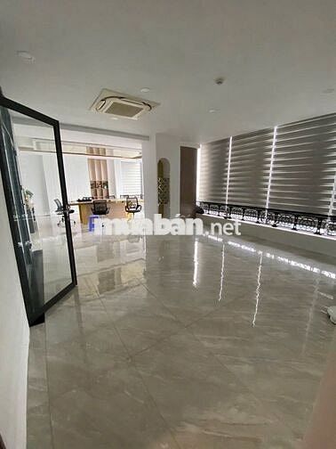TOÀ NHÀ CHO THUÊ ỐP FULL KÍNH NGANG 25M ĐƯỜNG GÒ DẦU TÂN PHÚ