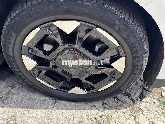 Siêu lướt 1600 Km Kia Carnival Signature 2.2D 2026